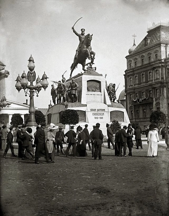 Галерея