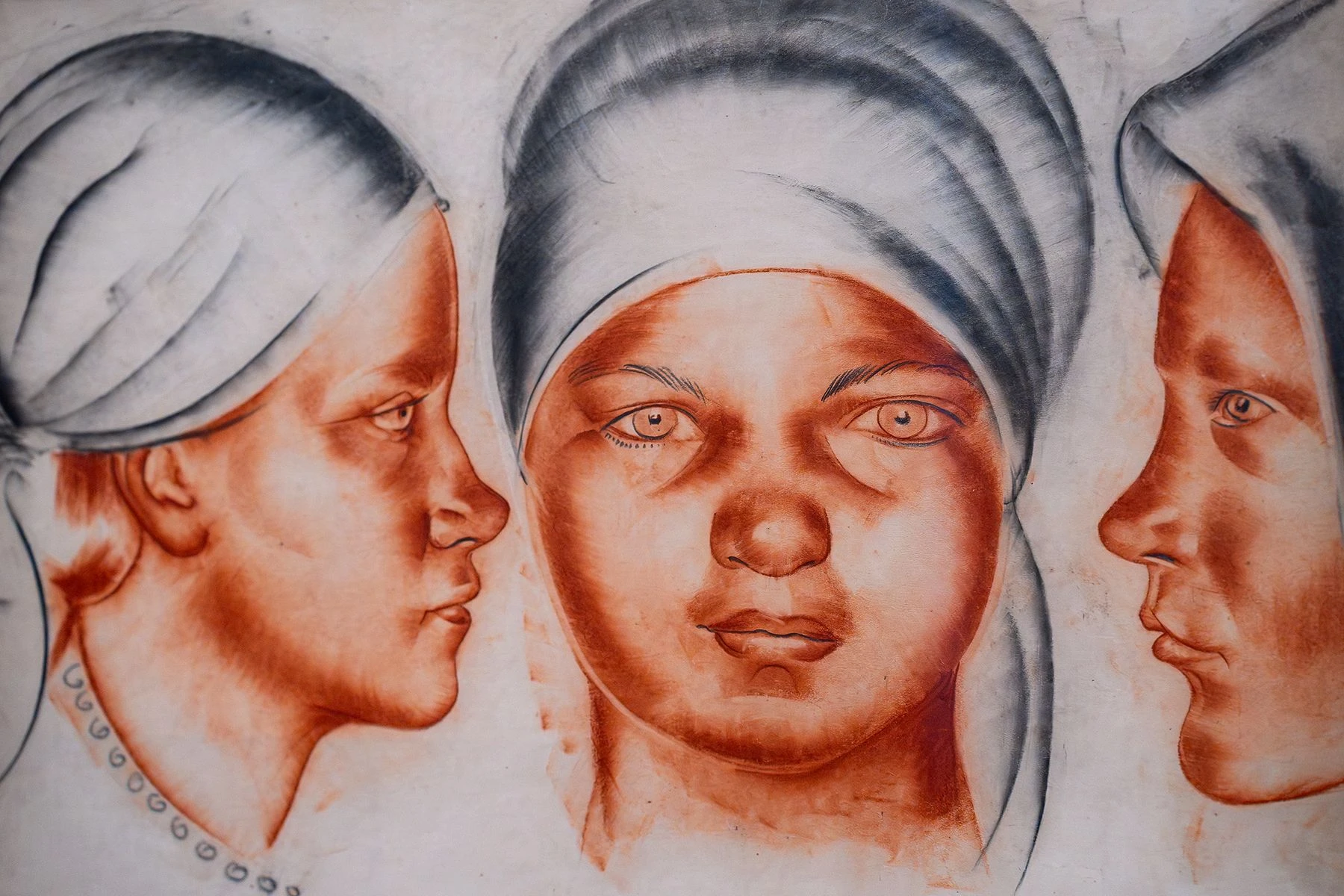 Три девушки. 1923. Бумага, сангина, графитный карандаш.<br>Изображение: Государственный русский музей, Санкт-Петербург