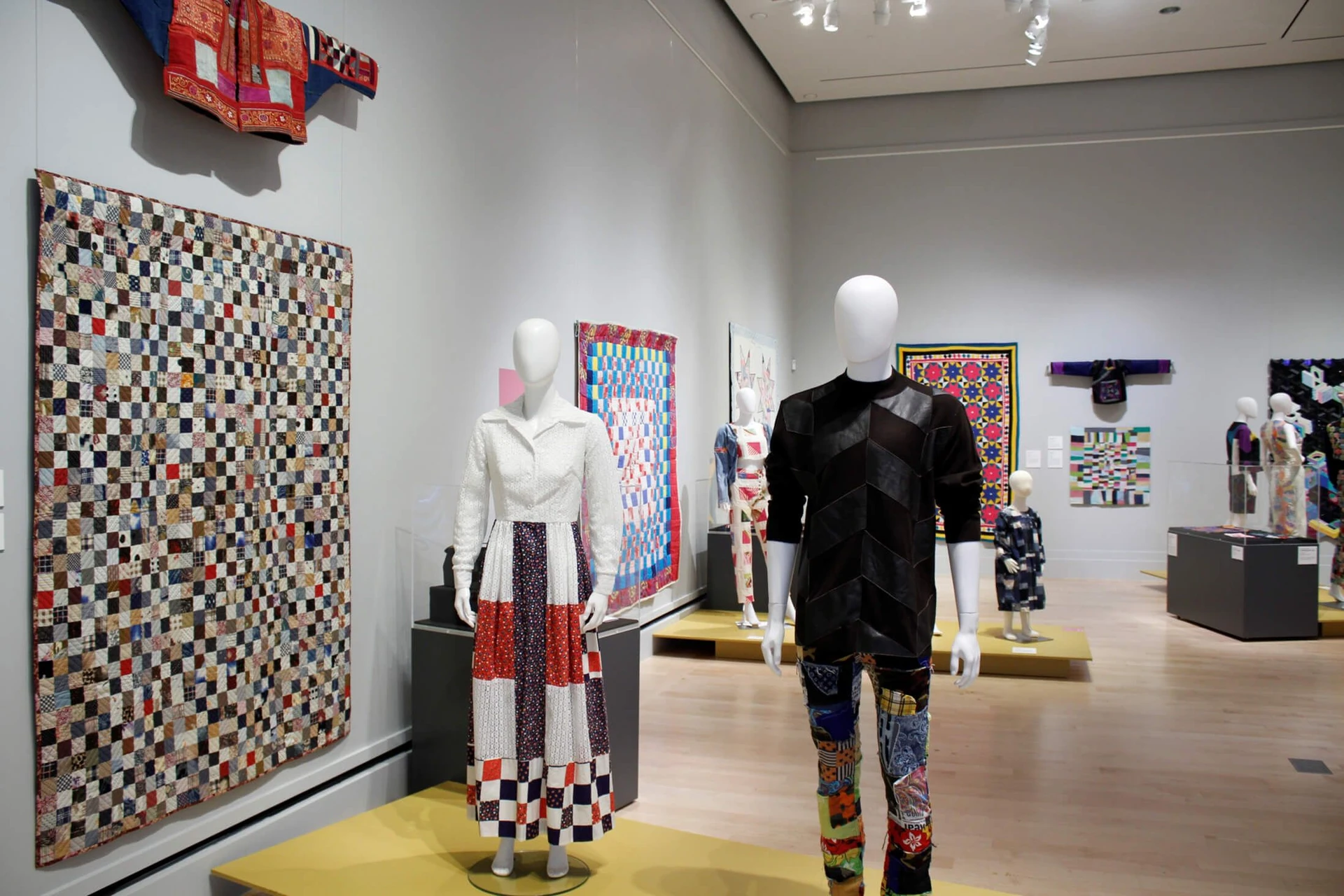 Фрагмент постоянной экспозиции в Международном музее квилта. Фото: The International Quilt Museum, Линкольн