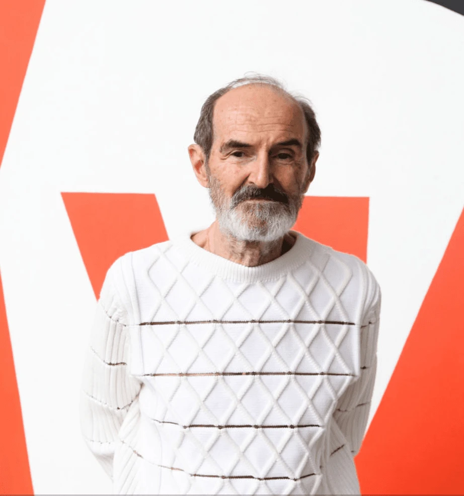 Эрик Булатов