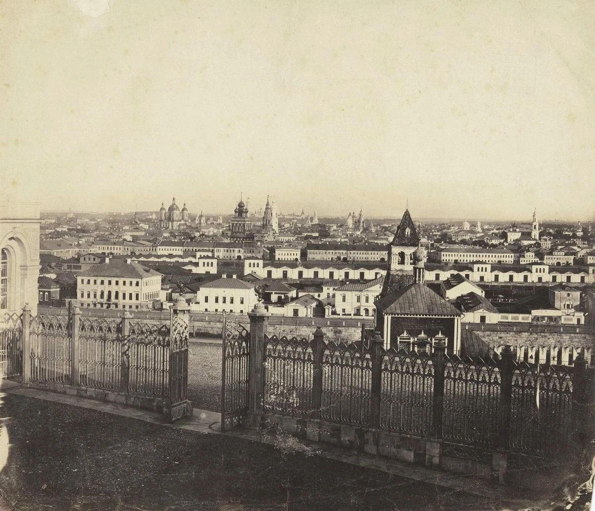 Галерея
