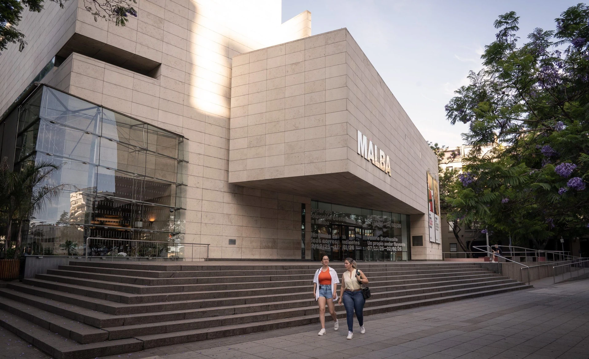 Здание MALBA. Архитекторы: AFT Arquitectos (Гастон Ательман, Мартин Фуркад, Альфредо Тапиа). 2001.
<br>Фото: MALBA, Буэнос-Айрес