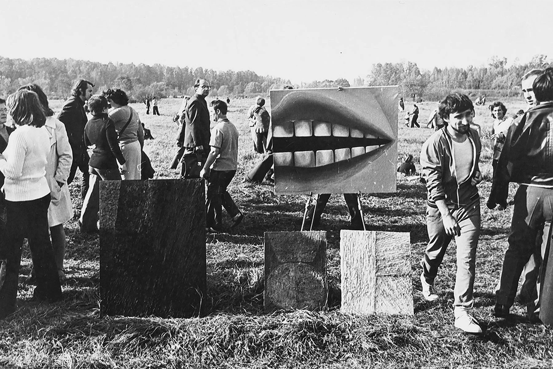 Выставка в Измайлове. Москва, 1974.<br>Фото: Владимир Сычев / История России в фотографиях