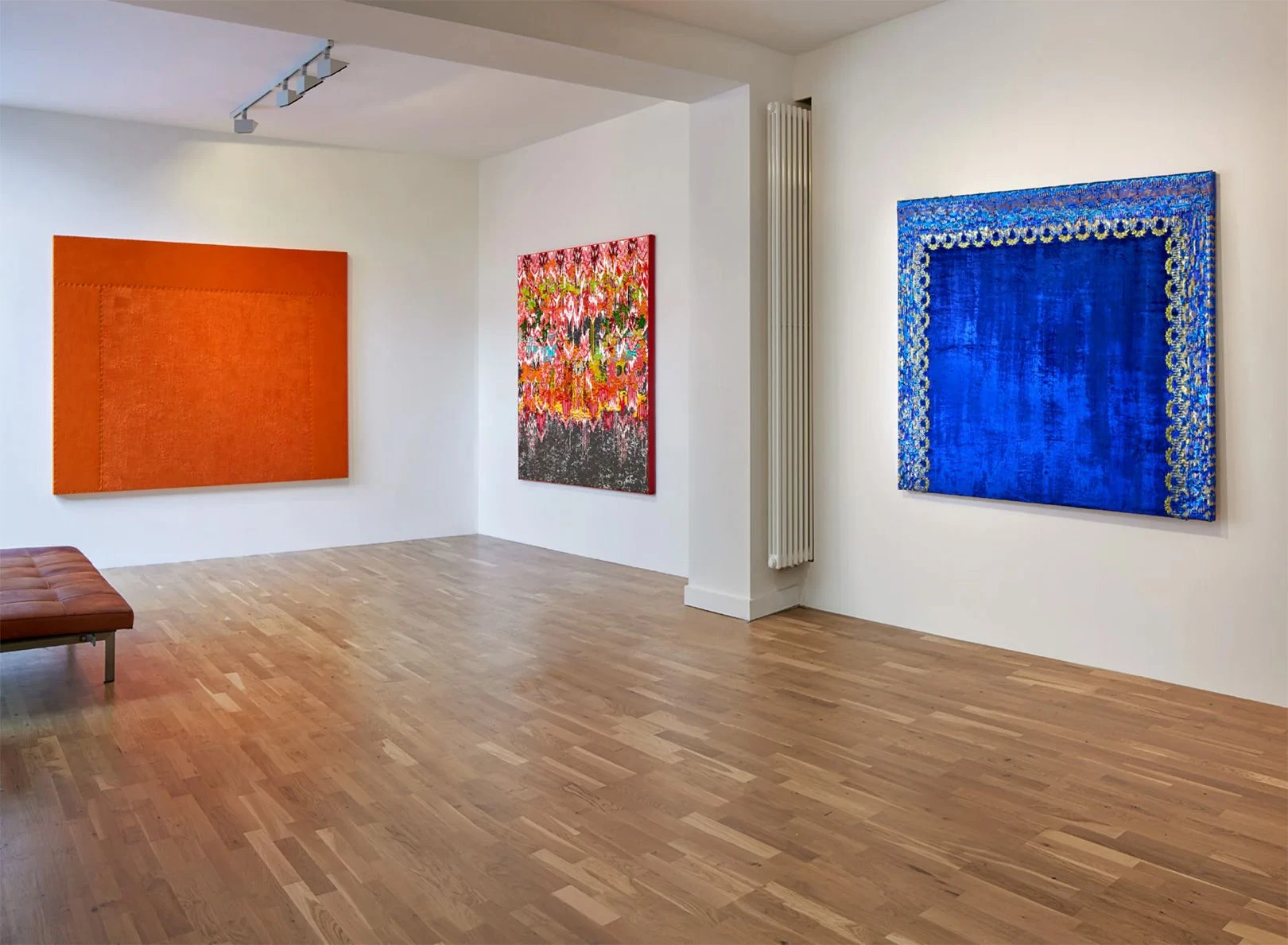 Фрагмент выставки Гульнур Мукажановой Un-Conscious в Michael Janssen Gallery. Берлин, 2021.<br>Фото: Galerie Michael Janssen