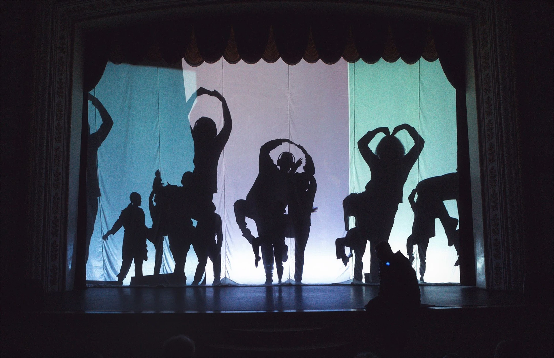 Иммерсивно-пластическая лаборатория «Только человек» (режиссер — Антон Лапко). 2023.<br> Фото: «Группа Магнезит»