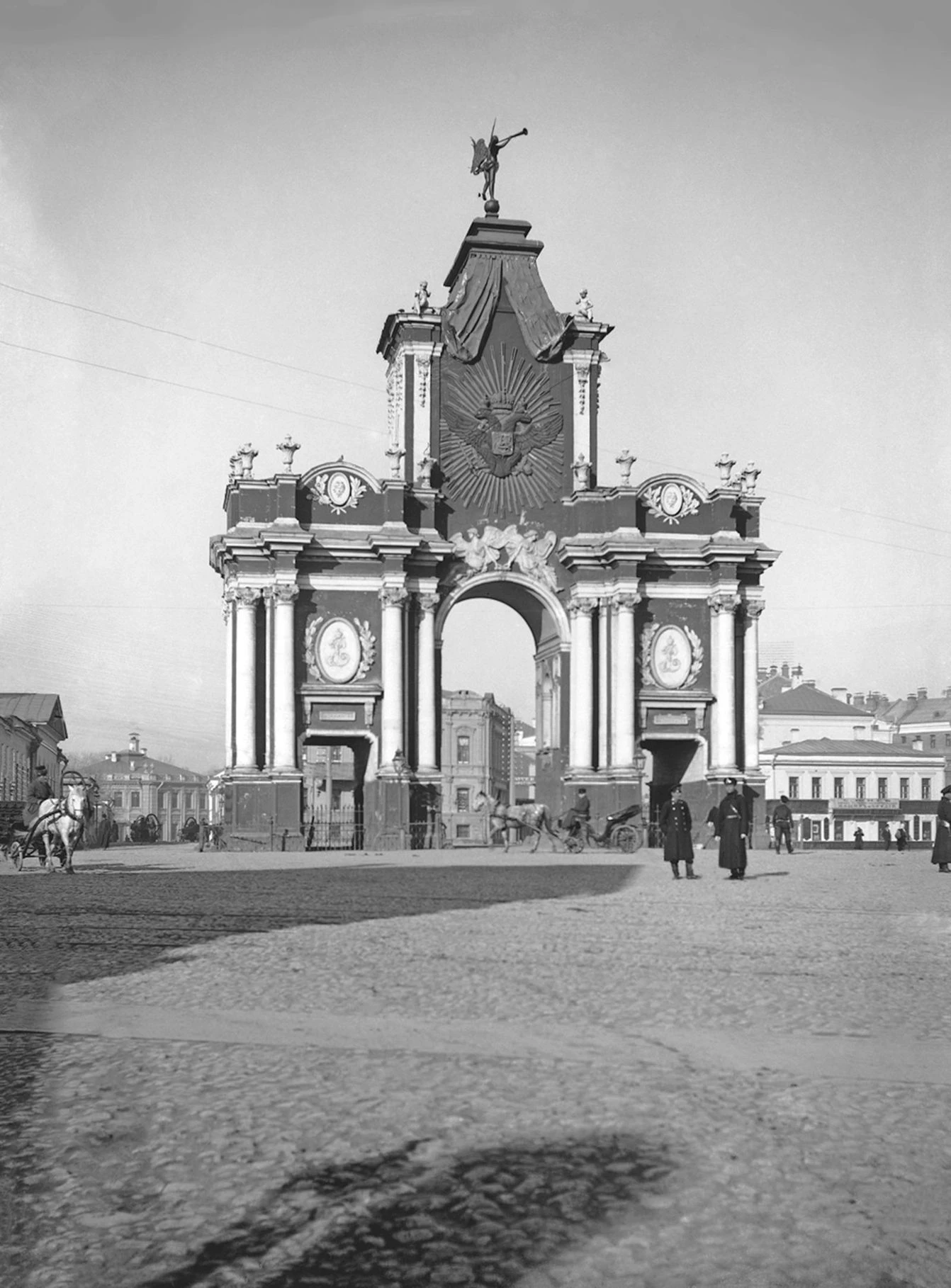 Петр Павлов.